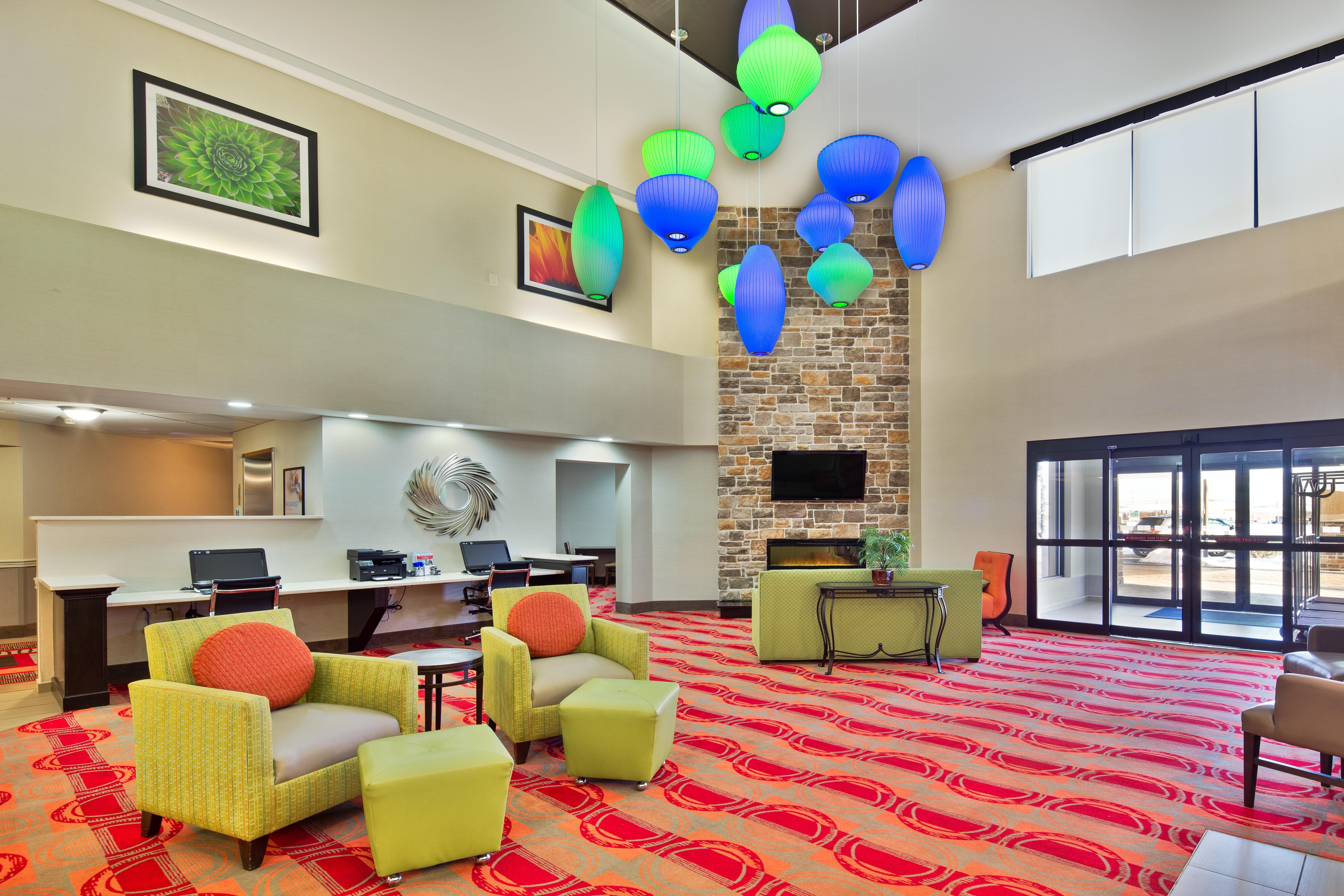 Holiday Inn Express Harrisburg I-81 - Hershey By Ihg Manadahill Exterior foto