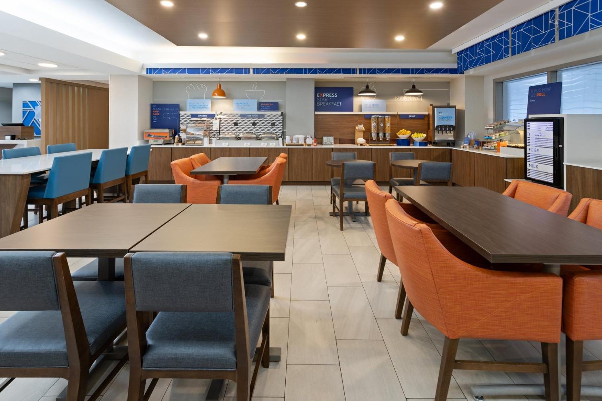 Holiday Inn Express Harrisburg I-81 - Hershey By Ihg Manadahill Exterior foto